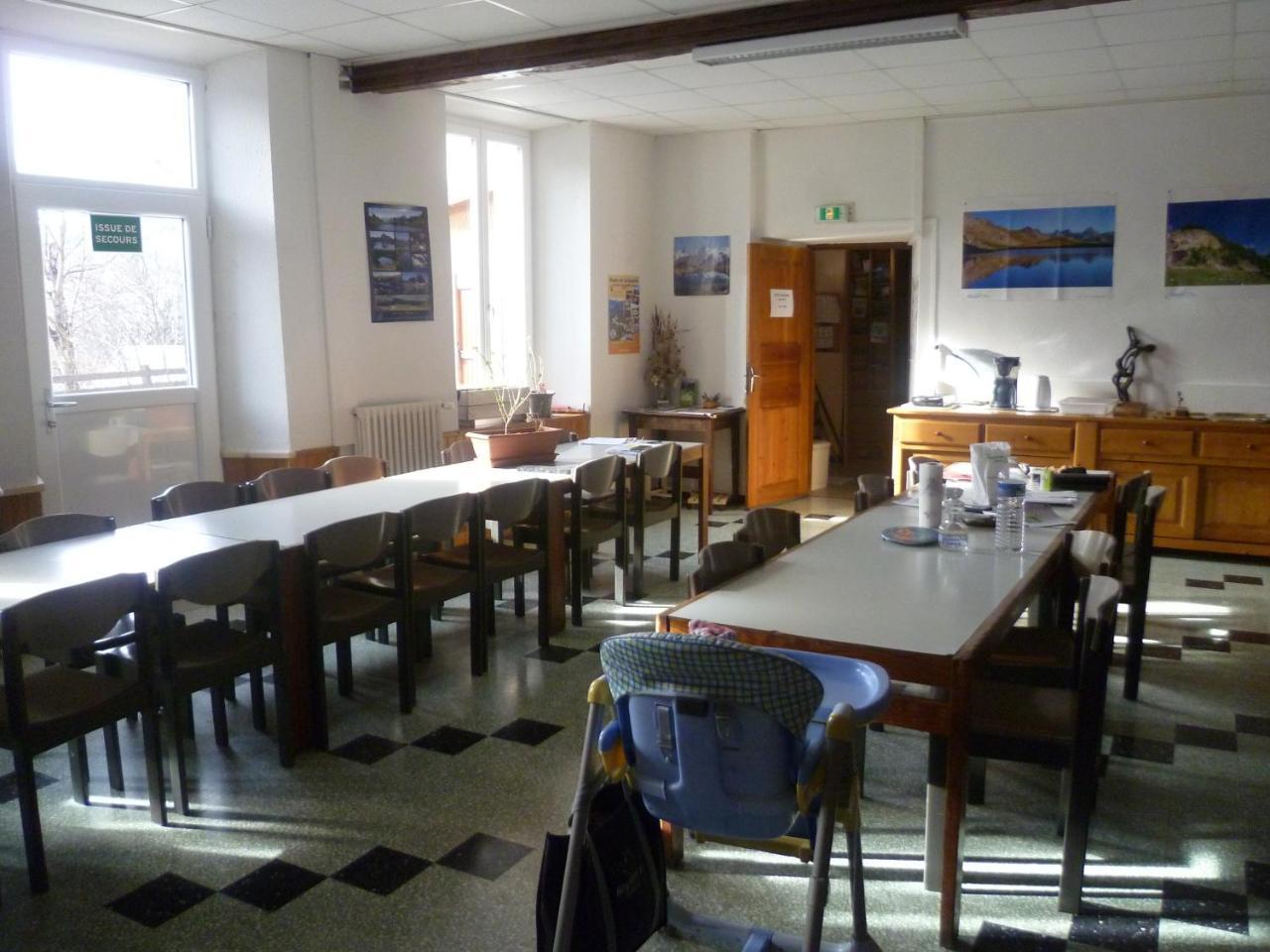 Maison Familiale Des Gueyniers 柔基耶 外观 照片